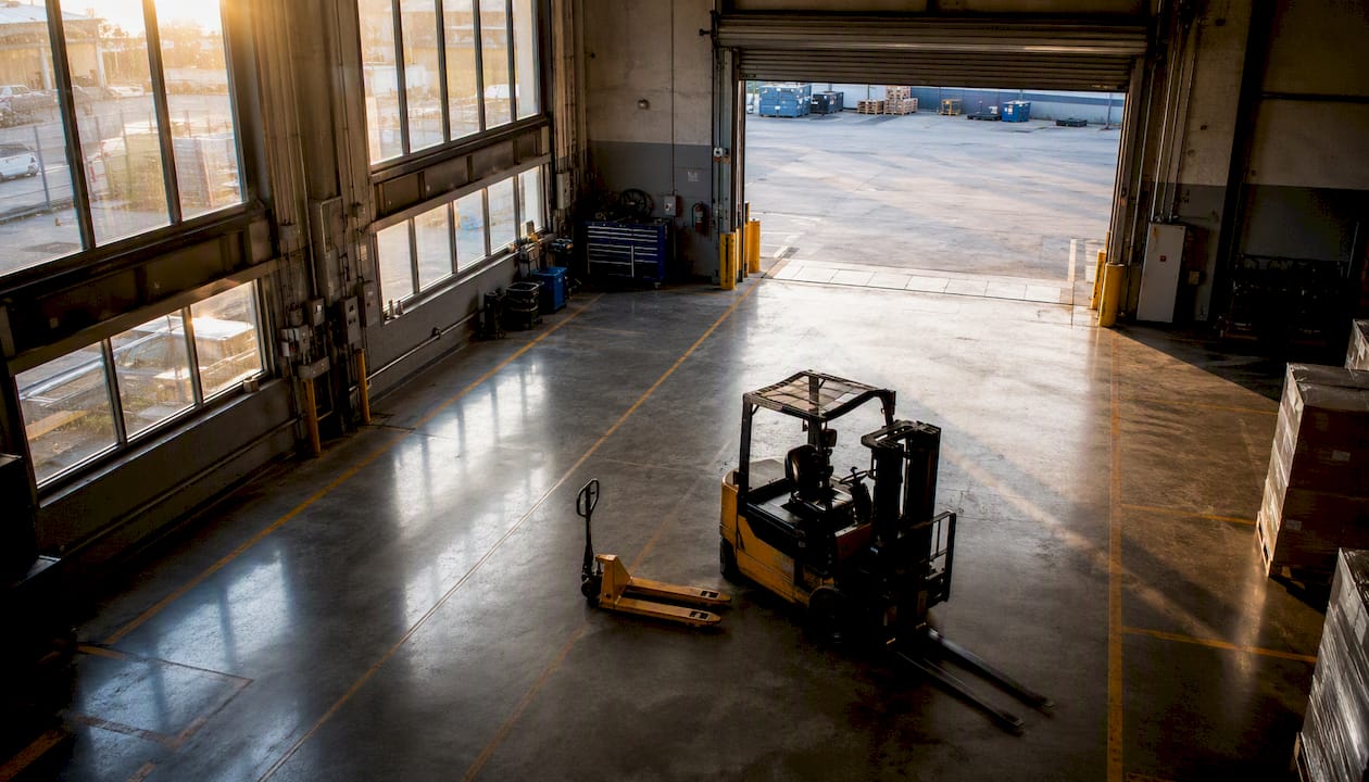 Reinforced warehouse floor and heavy lifting gear