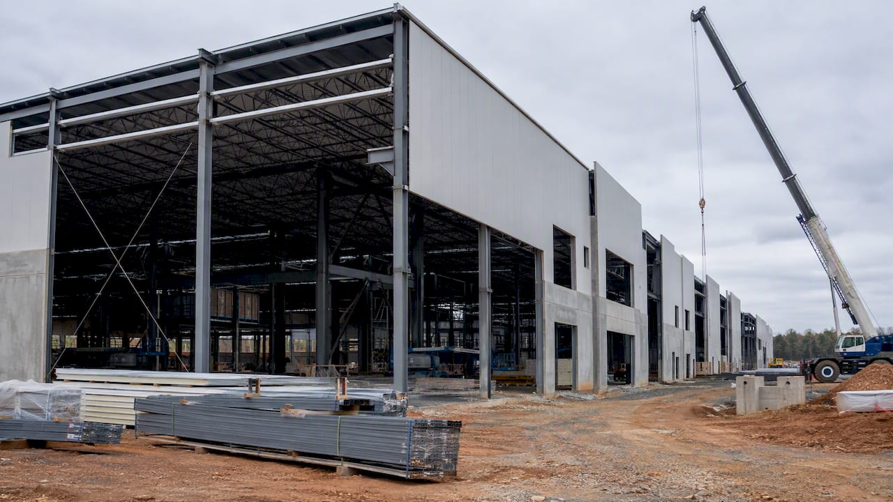 Distribution warehouse under construction in Airport West